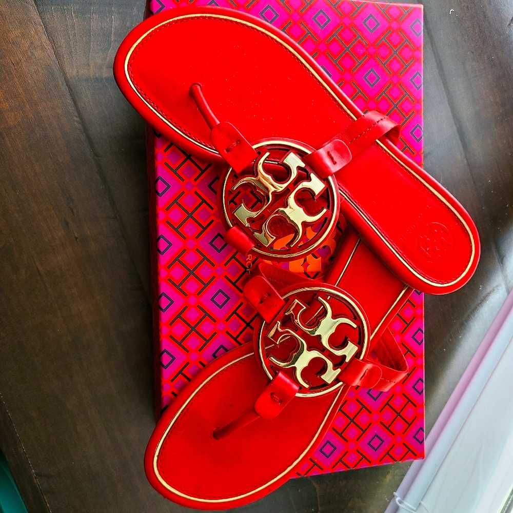 Millers Red metallic design